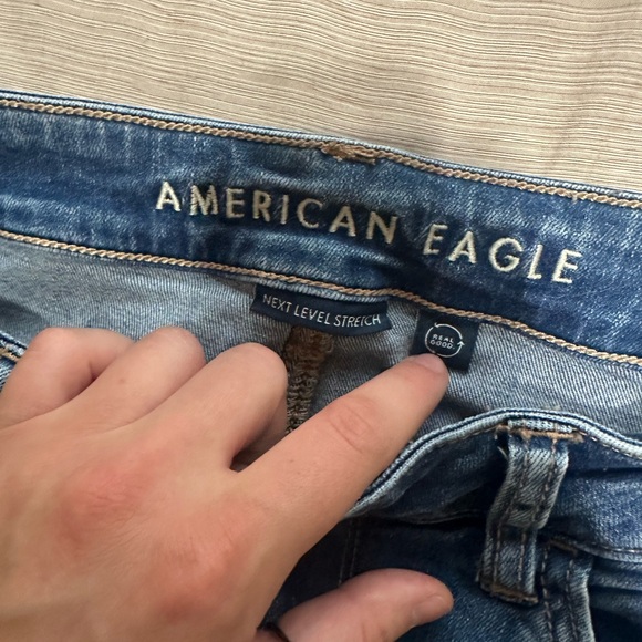 Distressed AE jeans - Picture 3 of 5